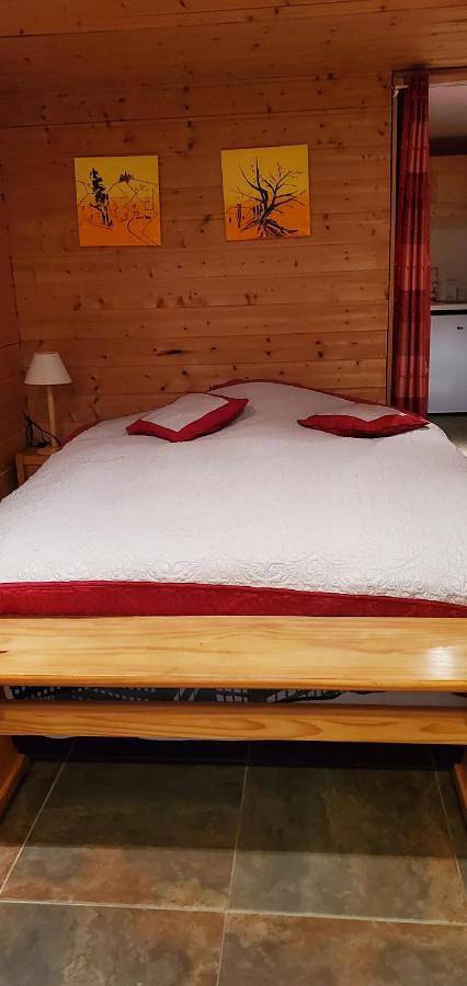 Gîte pour 3 personnes, avec jardin et piscine à Montfaucon (Doubs) - 3