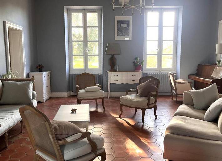 Location de vacances pour 21 personnes, avec vue et terrasse, animaux acceptés dans Villeneuve (Gironde) - 2
