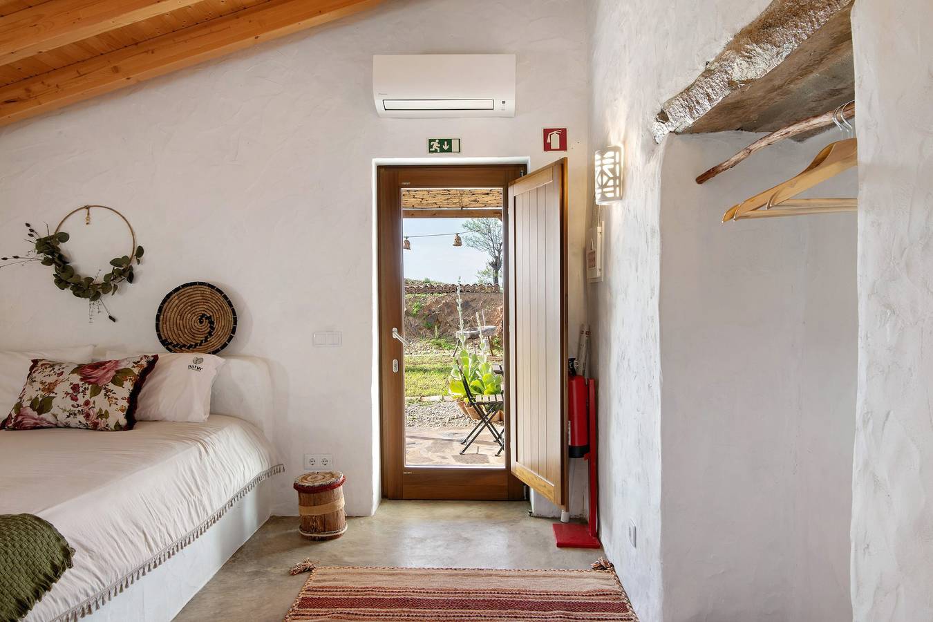 Quarto 'Amêndoa Amarga' com Vista para a Montanha, Wi-Fi e Ar Condicionado in Odeleite, Distrito de Faro
