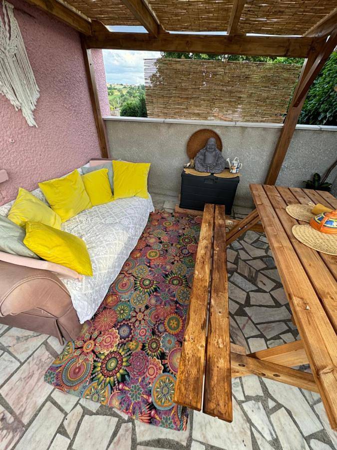 Location de vacances pour 4 personnes, avec vue sur le lac ainsi que terrasse et vue, animaux acceptés à Vieille-Brioude - 3