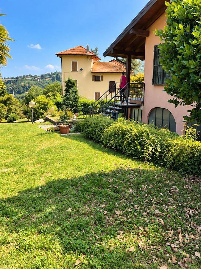 Villa pour 6 personnes, avec Balcon et Jacuzzi ainsi que Terrasse et Jardin à Pisano