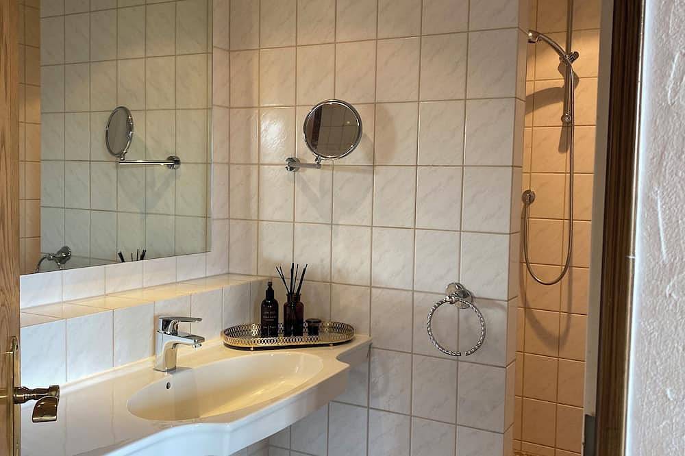 Entire apartment, Eurenerstrasse 179 Tourist Apartments Apartment 99 in Trier (City), Trier