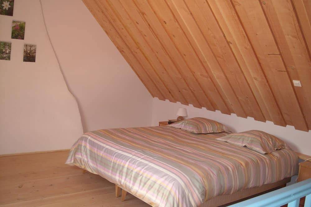 Gîte des croisettes, dans le parc régional du Morvan in Dun-les-Places, Parc naturel régional du Morvan