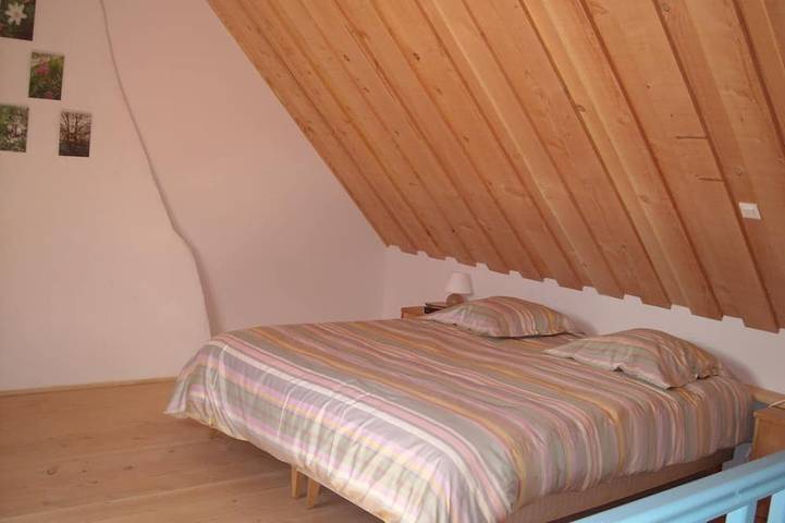 Gîte pour 6 personnes, avec terrasse et jardin, animaux acceptés à Dun-les-Places - 3