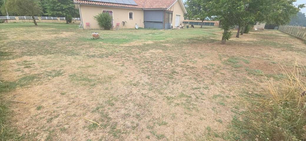Gîte pour 2 personnes, avec Terrasse ainsi que Jardin et Vue à Girac - 2