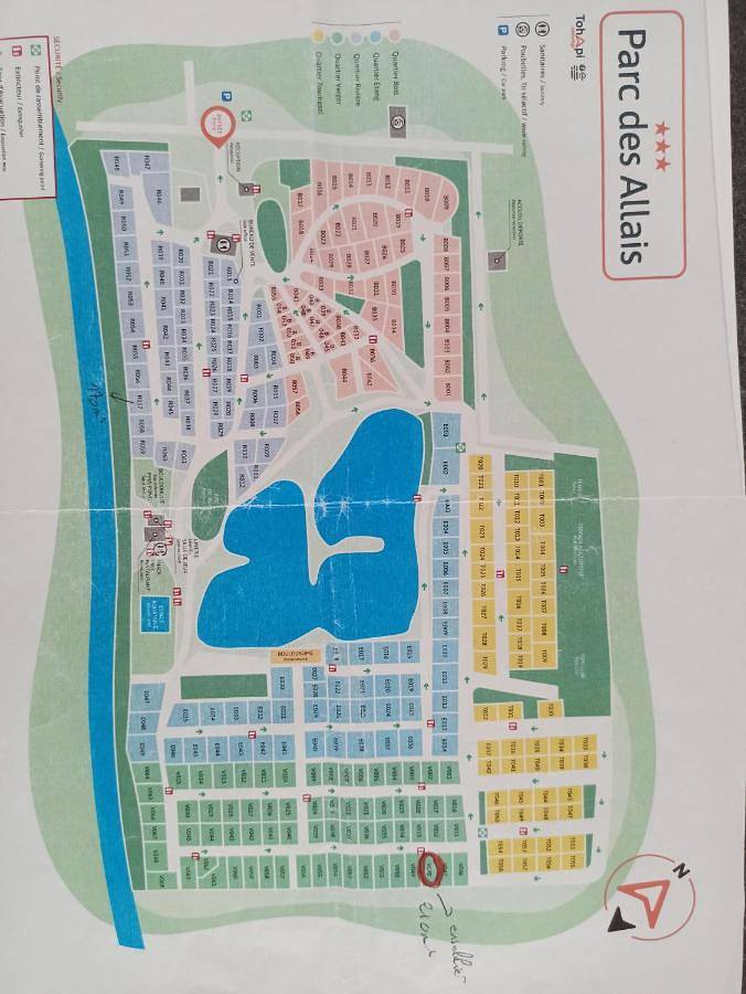 Location de vacances pour 6 personnes, avec jardin ainsi que piscine et terrasse à Trogues - 4