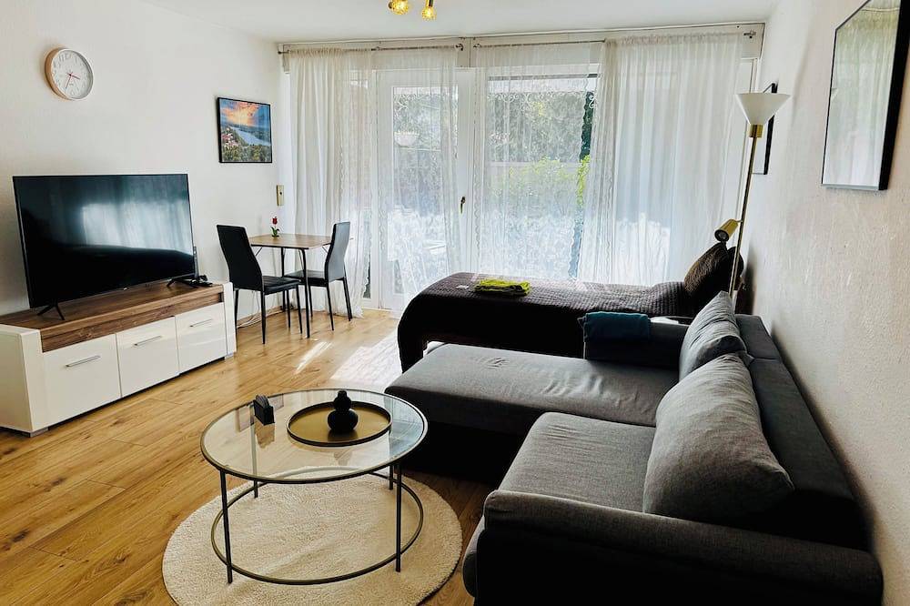 Ganze Wohnung, Sonne & Ruhe – Möbliertes Apartment mit Terrasse | Wohnen auf Zeit in Hannover in Vahrenwald-List, Hannover