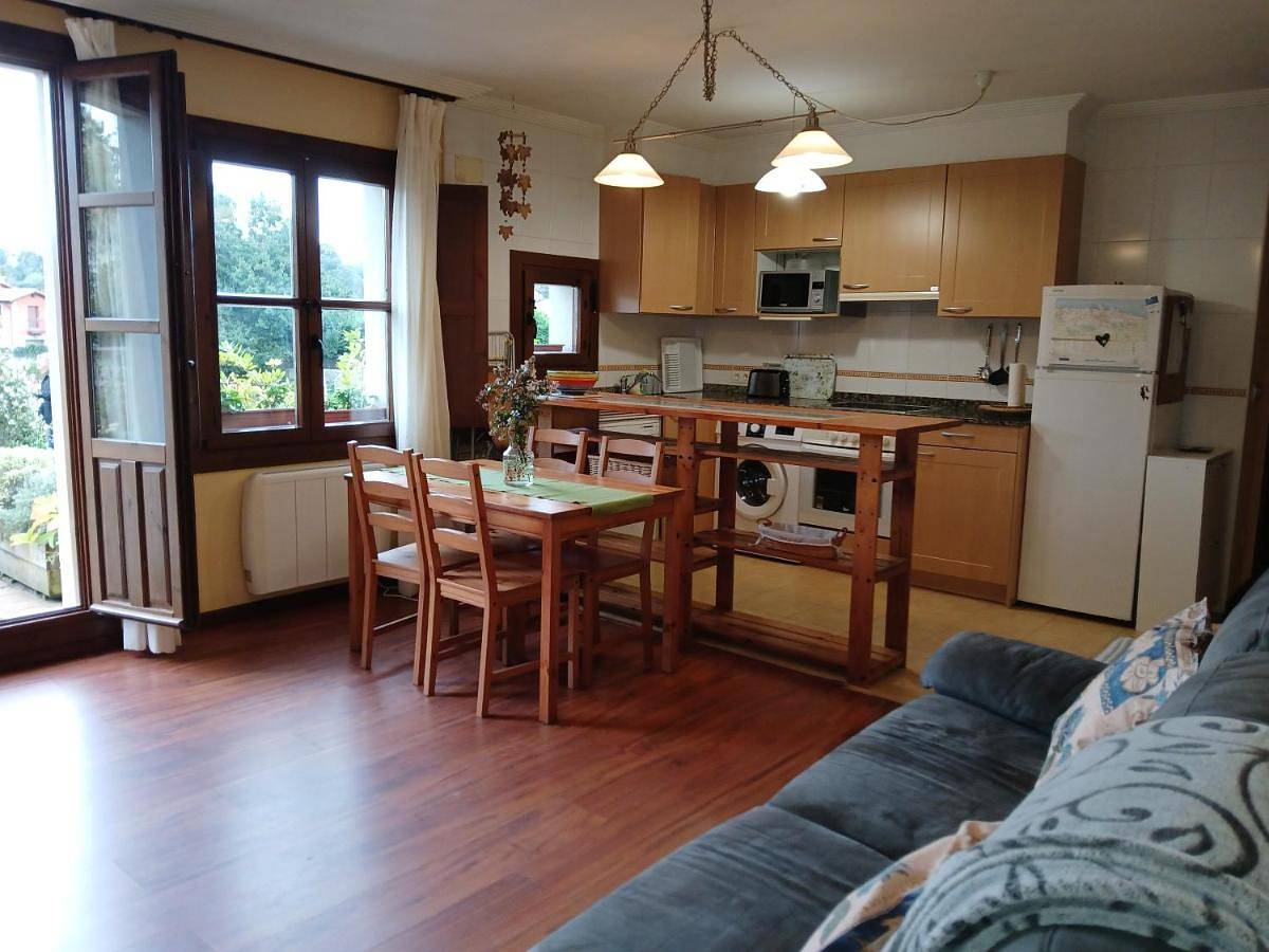 Apartamento entero, Two-Bedroom Apartment in Nueva de Llanes, Llanes