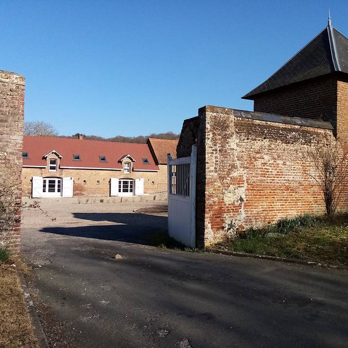 Gîte pour 11 personnes, avec jardin et terrasse