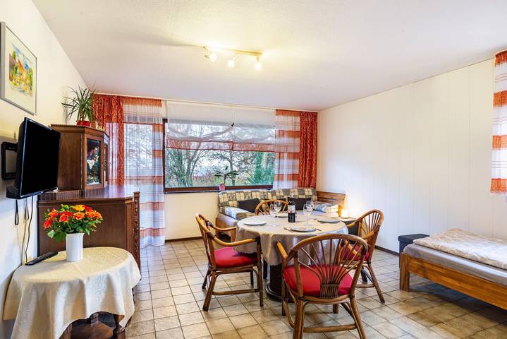 Ferienwohnung für 4 Personen, mit Balkon und Garten in Hohenlohe