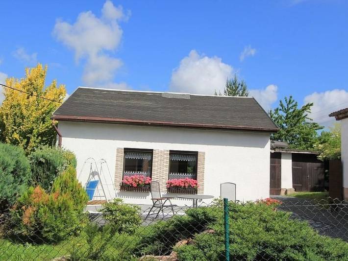 Ferienhaus für 2 Personen, mit Terrasse und Garten im Vogtland - 2