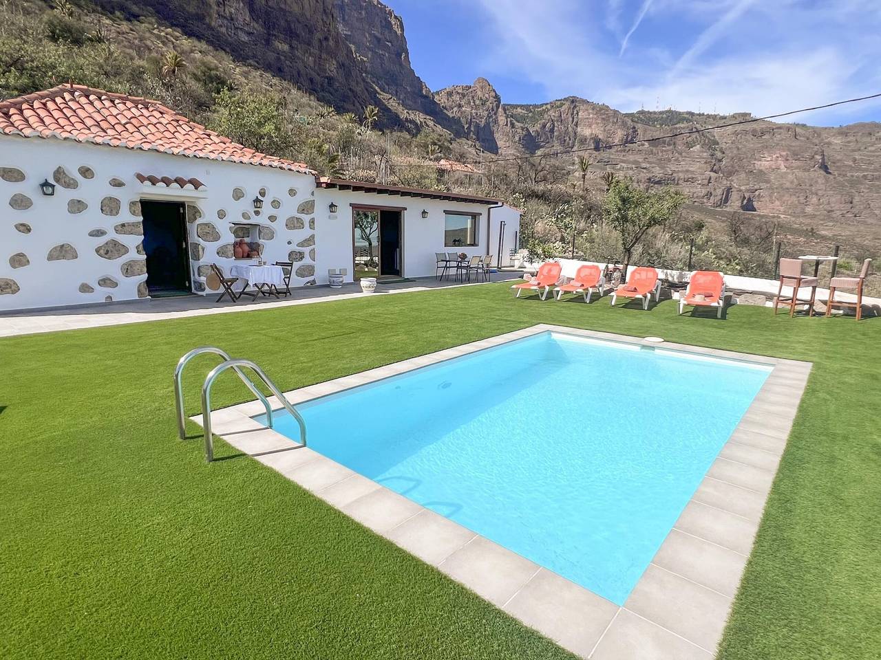 Kanarenhaus in San Bartolomé: 4 Pers, Pool, Parkplatz in San Bartolomé de Tirajana, Gran Canaria Süd