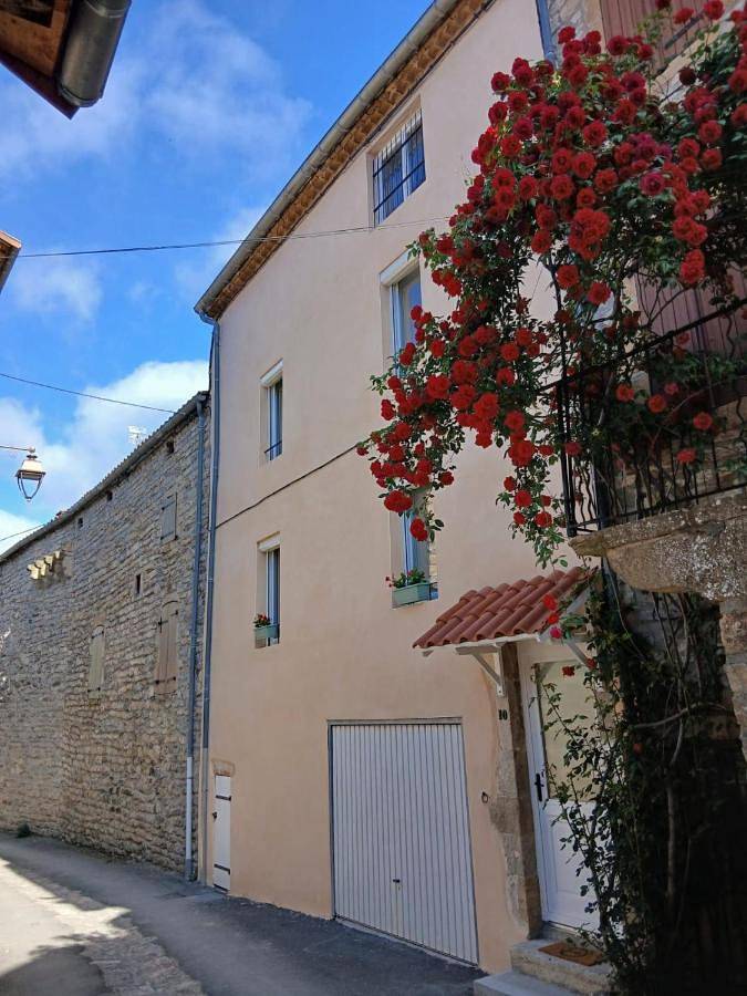 Gîte pour 6 personnes à Saint-Georges-de-Luzençon - 2