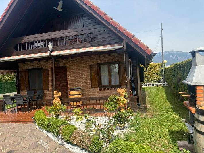 Casa de vacaciones para 4 personas, con Balcón y Terraza además de Jardín y Piscina en Álava - 4