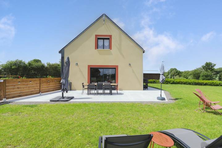 Gîte pour 8 personnes, avec terrasse et jardin dans Villemoisan