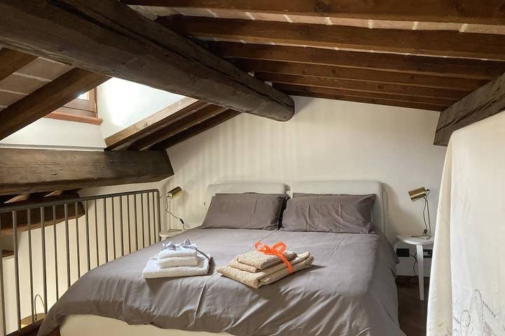 Appartamento intero, Loft Albinelli nel cuore di Modena in Modena, Provincia di Modena