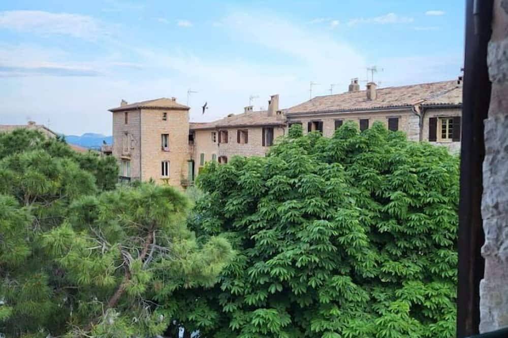 Ganze Wohnung, Duplex Dans Maison de Village Pour 6 Personnes à Tourrettes sur Loup in Tourrettes-sur-Loup, Cannes und Umgebung