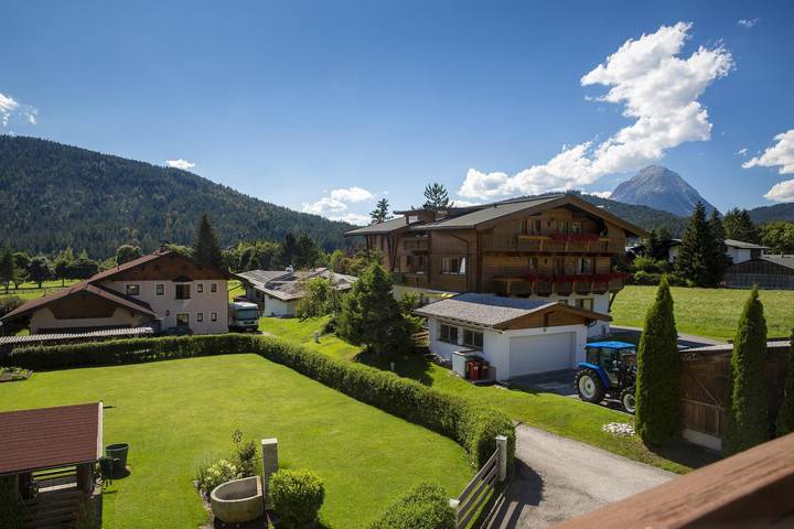 Entire holiday apartment, Apartment, bath, toilet, 1 bed room in Seefeld in Tirol, Innsbruck Land