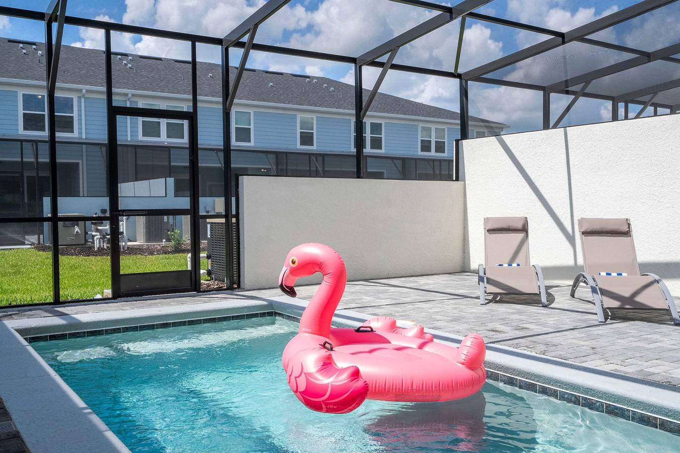 Vacation Rental for 10 Guests in Four Corners, Lake County