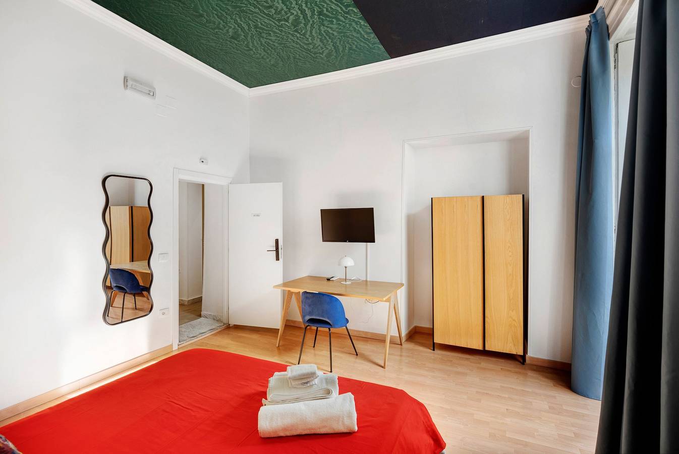 Apartamento entero, Antica Dimora Deluxe 2 con balcón, Wi-Fi y aire acondicionado in Nápoles, Provincia de Nápoles