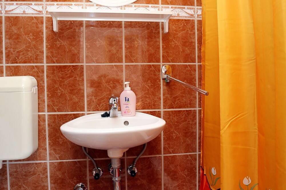 Ganze Wohnung, Studio Appartement am Strand Trstenik, Peljesac (As-4570-c) in Trstenik, Peljesac