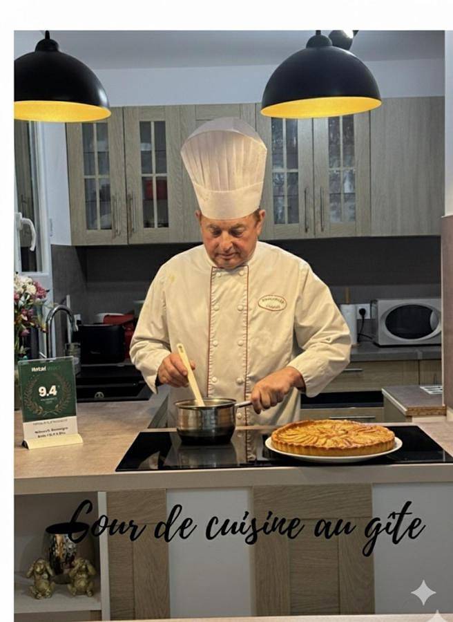 Location de vacances pour 8 personnes, avec piscine ainsi que vue et jardin à Chablis - 3