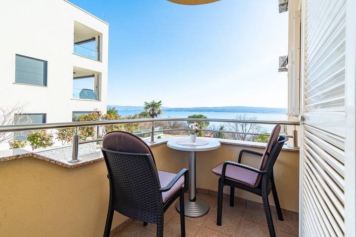 Ferienwohnung für 3 Personen, mit Pool und Balkon/Terrasse in Kvarner Bucht