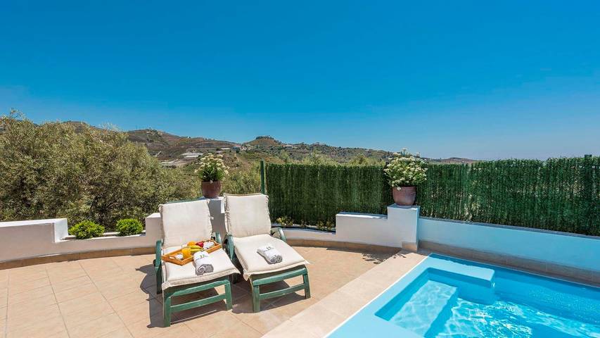 Casa rural para 3 personas, con balcón/terraza y piscina en Torrox - 2