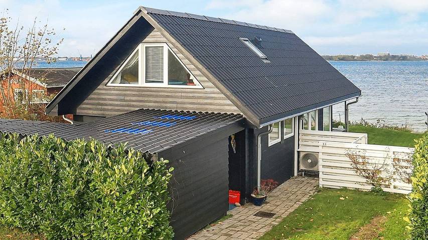Ferieudlejning for 4 personer, med terrasse og udsigt i Middelfart