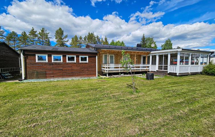 Ferienhaus für 6 Personen, mit Terrasse und Garten sowie Sauna