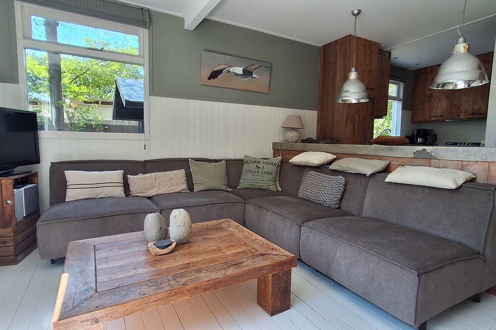 Populierenlaan 21 Modernes Ferienchalet mit wunderbarem Garten in Burgh-Haamstede, Zeeuwse Kust