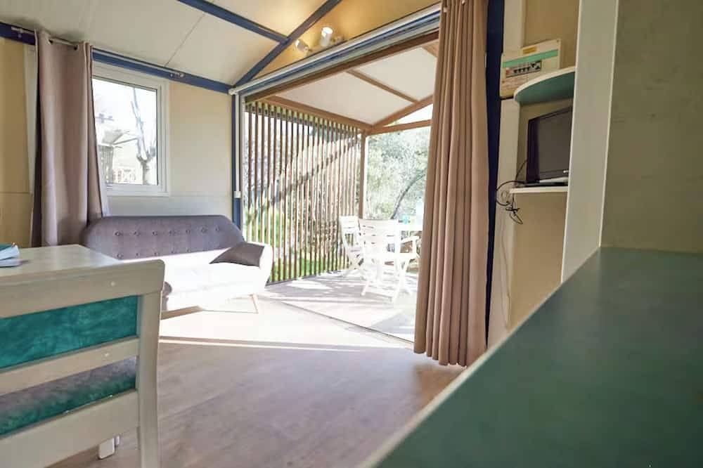 Bungalow Philippi Maurea 5 (air-conditioned )300 meters from the beach. in Belvédère-Campomoro, Arrondissement de Sartène