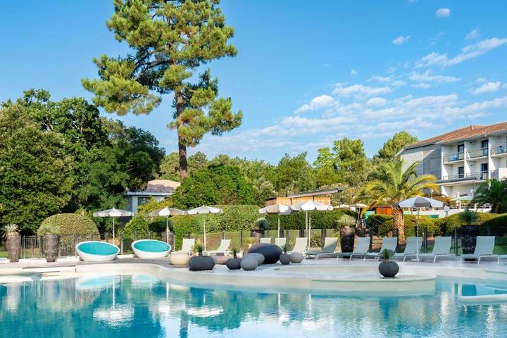 Hôtel pour 2 personnes, avec Terrasse et Jardin ainsi que Piscine et Sauna dans Thalazur (Arcachón)