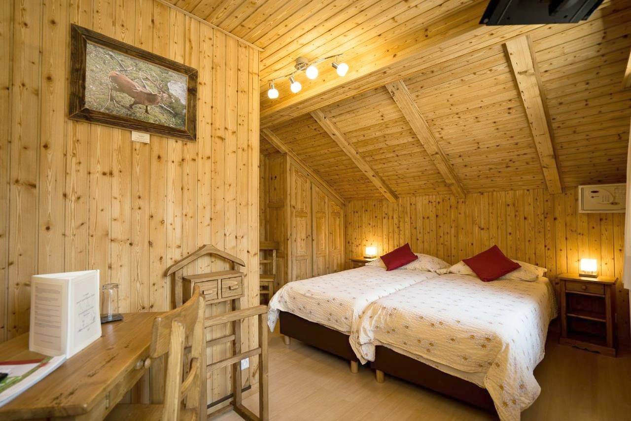 Hotel de Moiry Supérieur in Grimentz, Anniviers