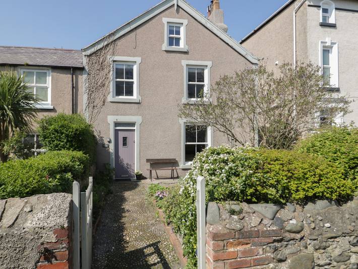 Cottage for 8 people in Llandudno