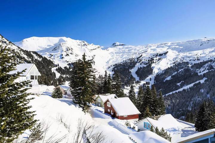 Gîte pour 8 personnes, avec vue et balcon dans Les Carroz - 4