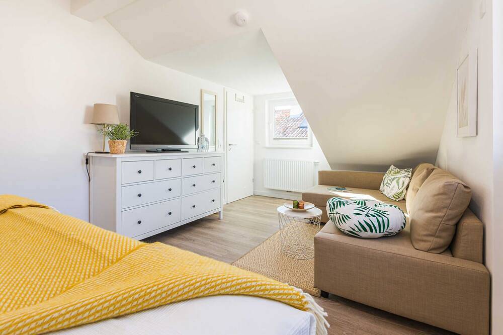 5 Sterne Ferienhaus direkt am See mit Sauna-Kamin-103m² - Ferienhaus Auszeit in Krakow am See, Mecklenburgische Seenplatte