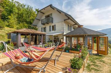 Chambre d’hôte pour 2 personnes, avec piscine et jacuzzi ainsi que jardin et terrasse à Arith
