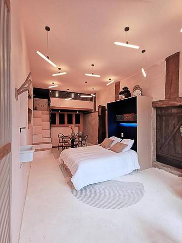 Gîte pour 2 personnes, avec jardin et terrasse à Chantraine