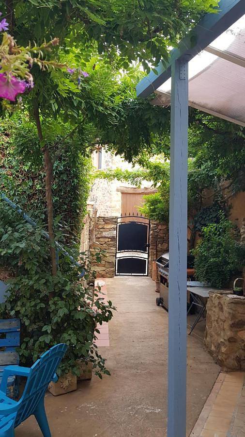 Chambre d’hôte pour 2 personnes, avec jardin et vue à Montséret