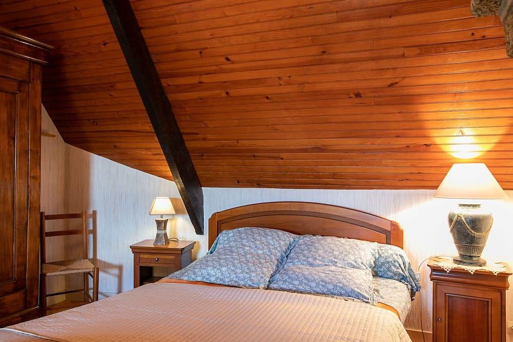 Manoir des Halles in Plouescat, Côte des Légendes
