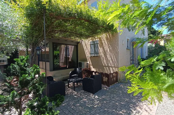 Maison d’hôte pour 4 personnes, avec piscine et jardin - 1