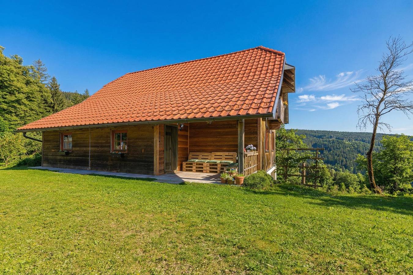 Suite Alder embraced by nature in Karavanke in Pohorje, Eslovenia