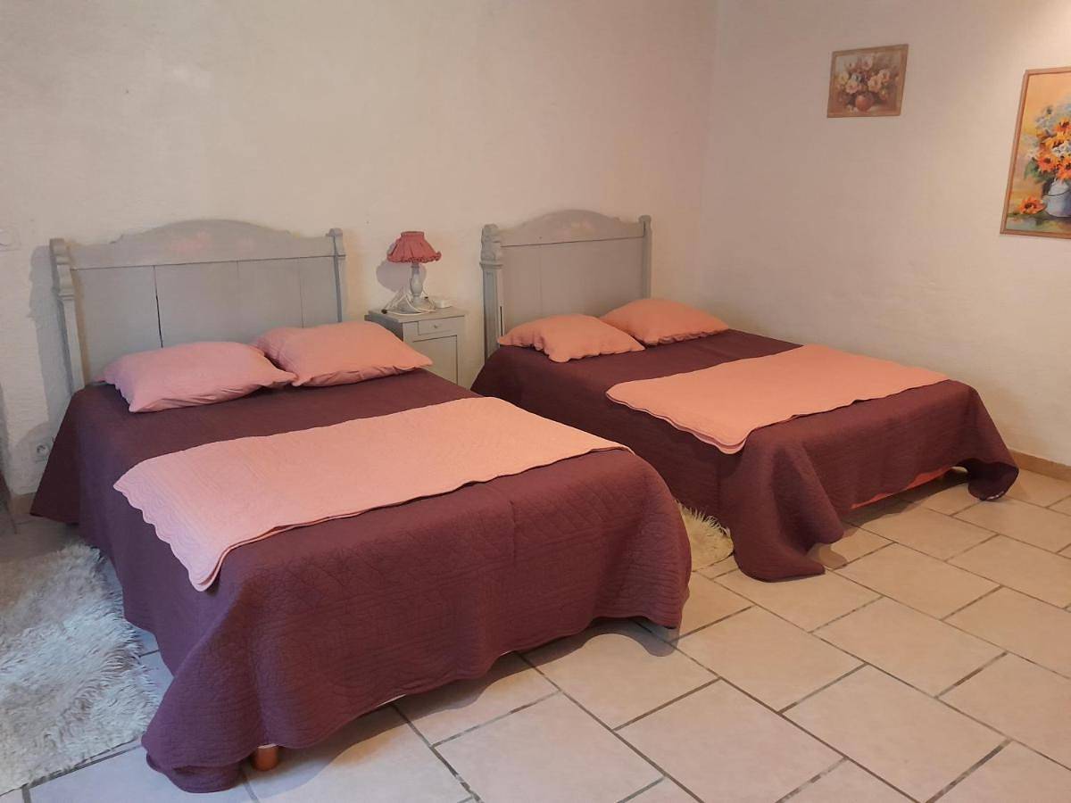 Two-Bedroom House in Ornézan, Gers