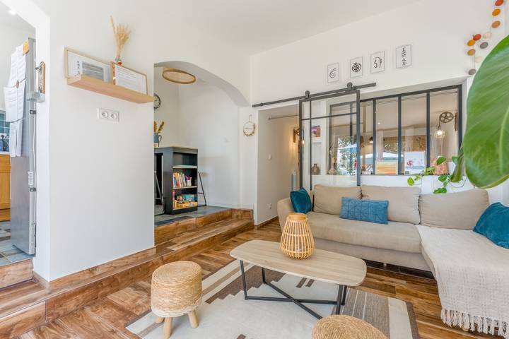 Entire apartment, Pich Home Serenity – Nature, Calm, and Genuine Connections in Miramas, Mediterranean Coast (France)