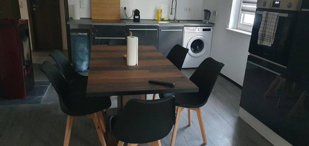 Ferienwohnung für 5 Personen, mit Garten und Ausblick