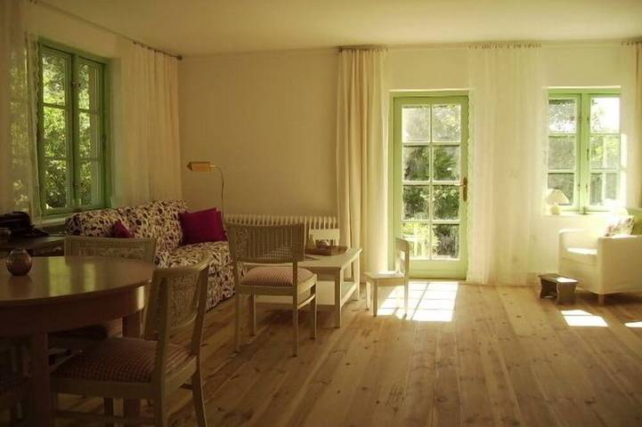 Ferienwohnung für 4 Personen, mit Terrasse und Whirlpool sowie Garten - 1