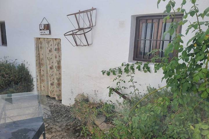 Apartamento entero, Acogedor apartamento con chimenea y jacuzzi in Fuentes de Cesna, Algarinejo