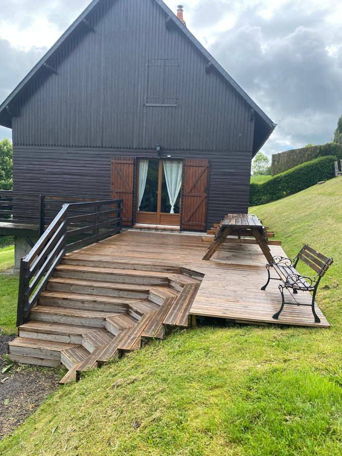 Chalet pour 16 personnes, avec jardin et vue, adapté aux familles à Murat-le-Quaire - 2