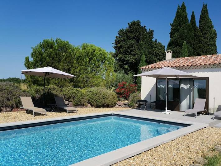 Chambre d’hôte pour 2 personnes, avec Terrasse et Jardin ainsi que Piscine et Vue à Violès